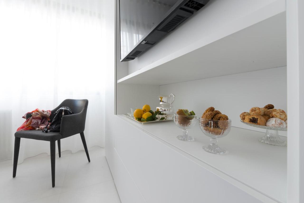 Dc Domus Charme Spa Palermo Exteriör bild